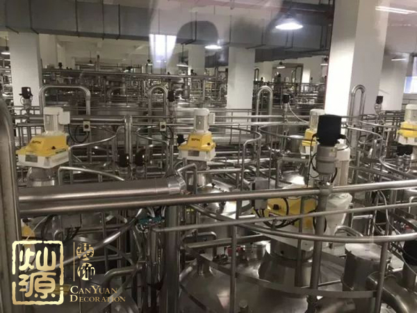 奶粉禁用進(jìn)口奶源 我國(guó)奶業(yè)廠房裝修已極具規(guī)模