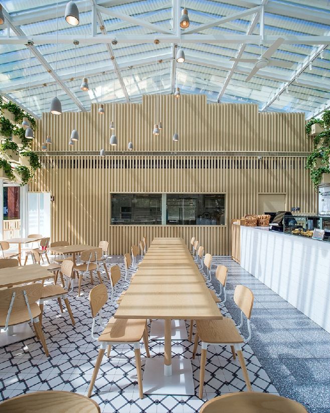 街頭美食主題餐廳裝修設(shè)計，如何突出餐廳主題？